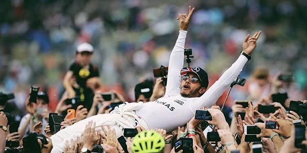 Victoria para Hamilton