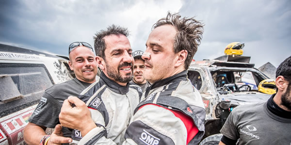 Óscar Fuertes y Diego Vallejo completan el Dakar 2018