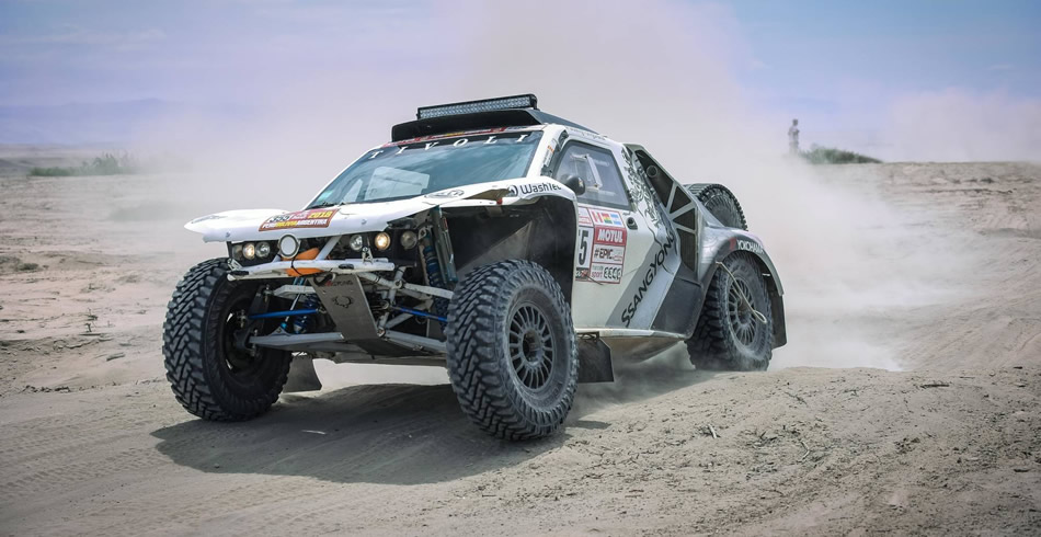 Óscar Fuertes y Diego Vallejo completan el Dakar 2018