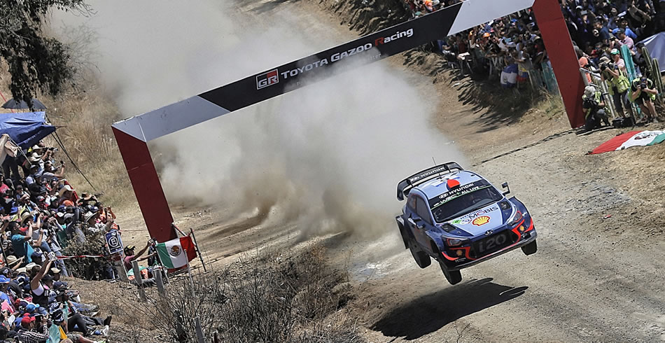 Dani Sordo y Carlos del Barrio, segundos clasificados