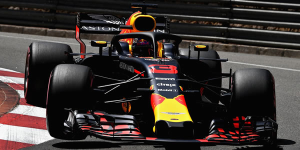 Ricciardo aguantó gran parte de carrera con menos potencia