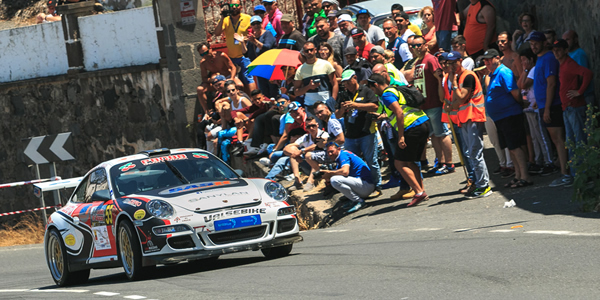Ivan Armas vencedor. Foto: Burbugrafía