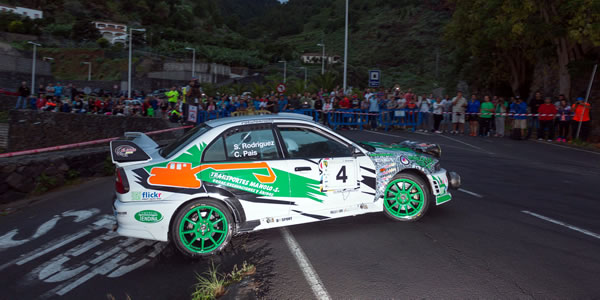 Regreso del piloto con el Mitsubishi Lancer Evo VI. Foto: Gustavo Alonso Regreso del piloto con el Mitsubishi Lancer Evo VI. Foto: Gustavo Alonso