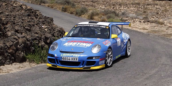 Toñín Suárez con el Porsche 911 GT. Foto: Sergio Betancort