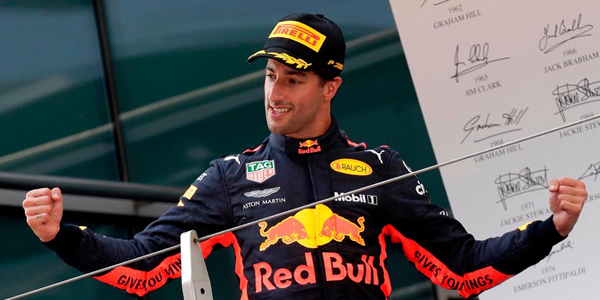 Ricciardo ficha por Renault por dos años