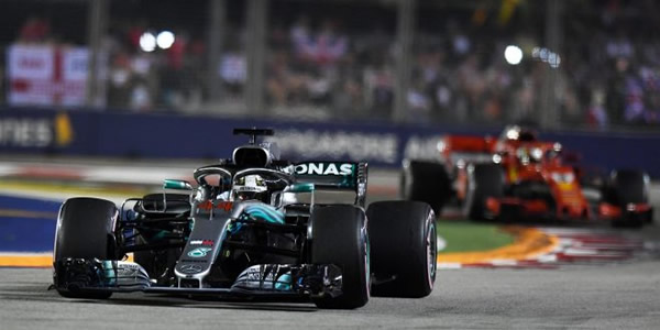 Hamilton aumenta su ventaja en Singapur