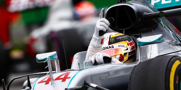 Vettel cede el triunfo a Hamilton en Canadá