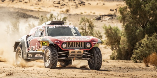 Victoria de Carlos Sainz en la tercera etapa en Marruecos