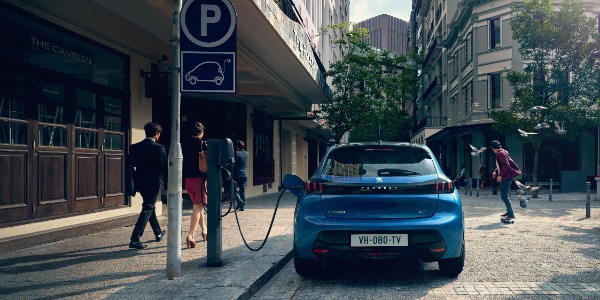 Guía Peugeot del coche electrificado