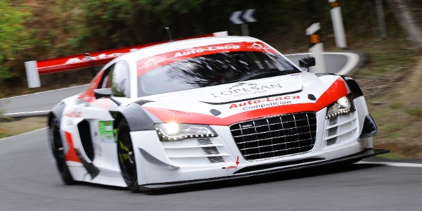 Luis Monzón con el Audi R8 LMS Luis Monzón con el Audi R8 LMS
