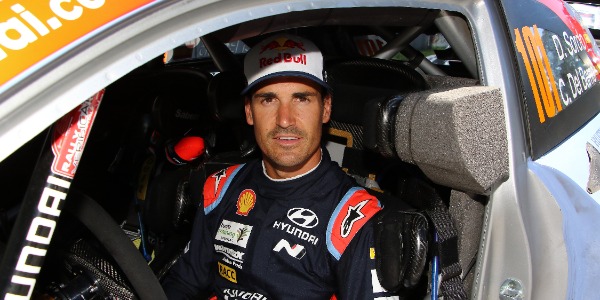 Dani Sordo y el Hyundai i20 R5 en la prueba de casa