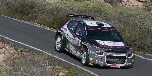 Emma Falcón y Cándido Carrera