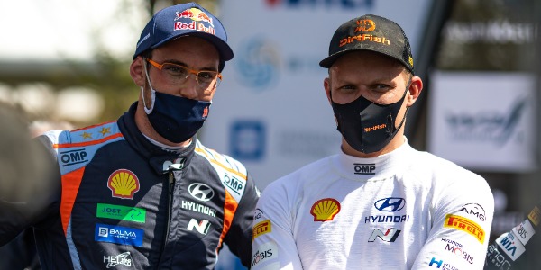 Thierry Neuville y Ott Tänak