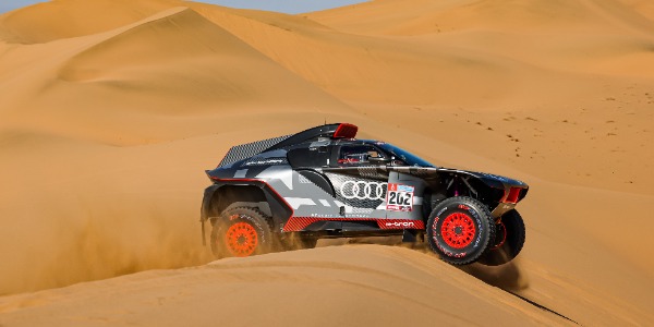 Carlos Sainz y Lucas Cruz