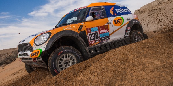 MINI ALL4 Racing