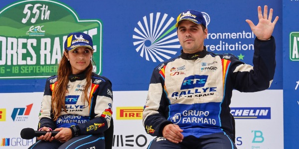 Sara Fernández y Efrén Llarena Sara Fernández y Efrén Llarena