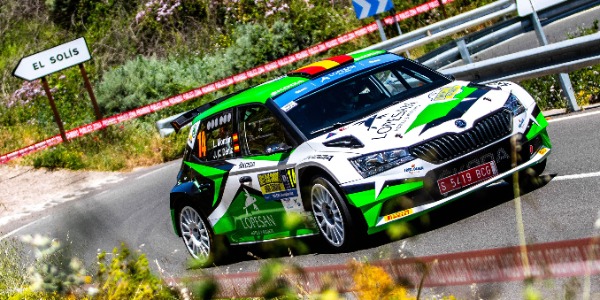 Un pinchazo deja sin premio a Luis Monzón en el Rally Islas Canarias