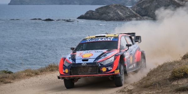 Ott Tänak y Martin Järveoja