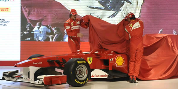 Alonso y Massa descubriendo el F150