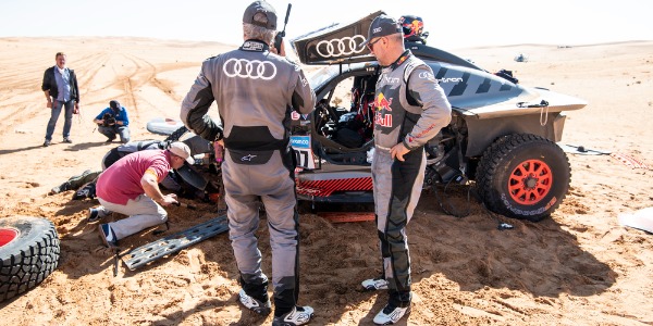 Carlos Sainz y Lucas Cruz