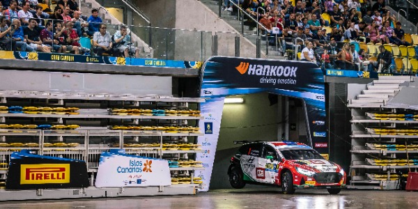 Hayden Paddon y John Kennard