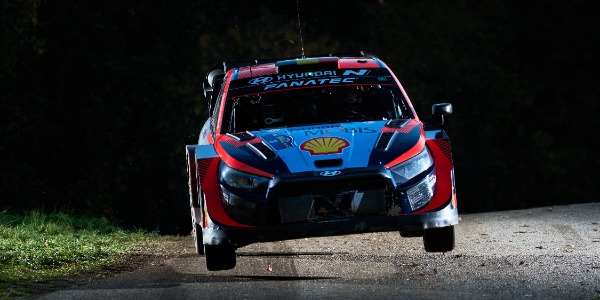 Thierry Neuville en acción