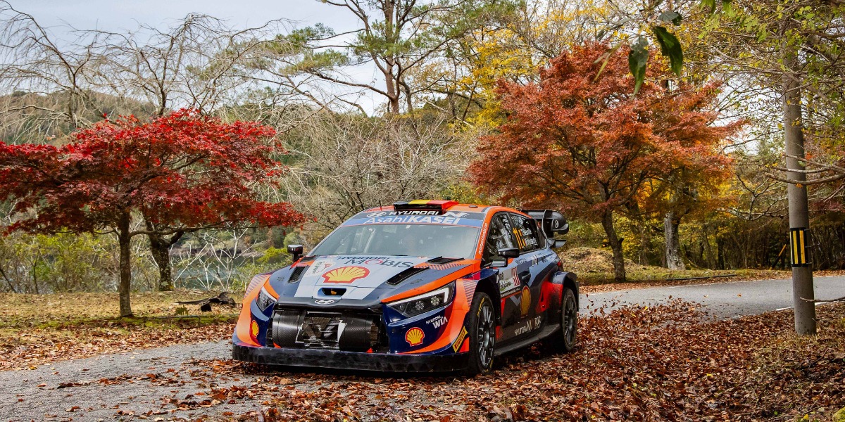 Thierry Neuville y Martijn Wydaeghe