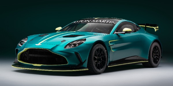 Aston Martin Vantage GT4