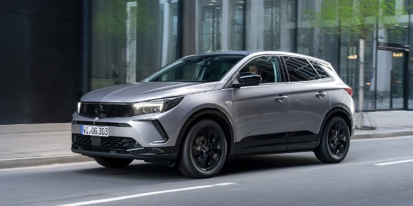 Opel Grandland Hybrid