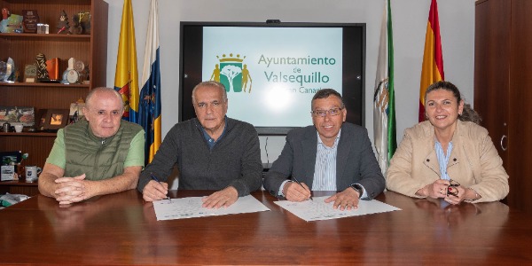 Momento de la firma del acuerdo Momento de la firma del acuerdo