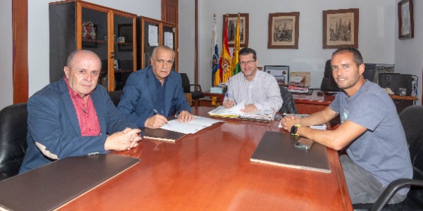 Momento de la firma