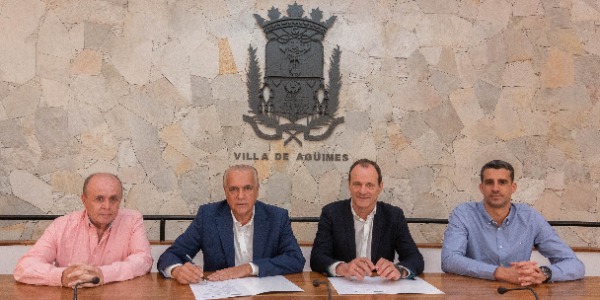 Momento de la firma