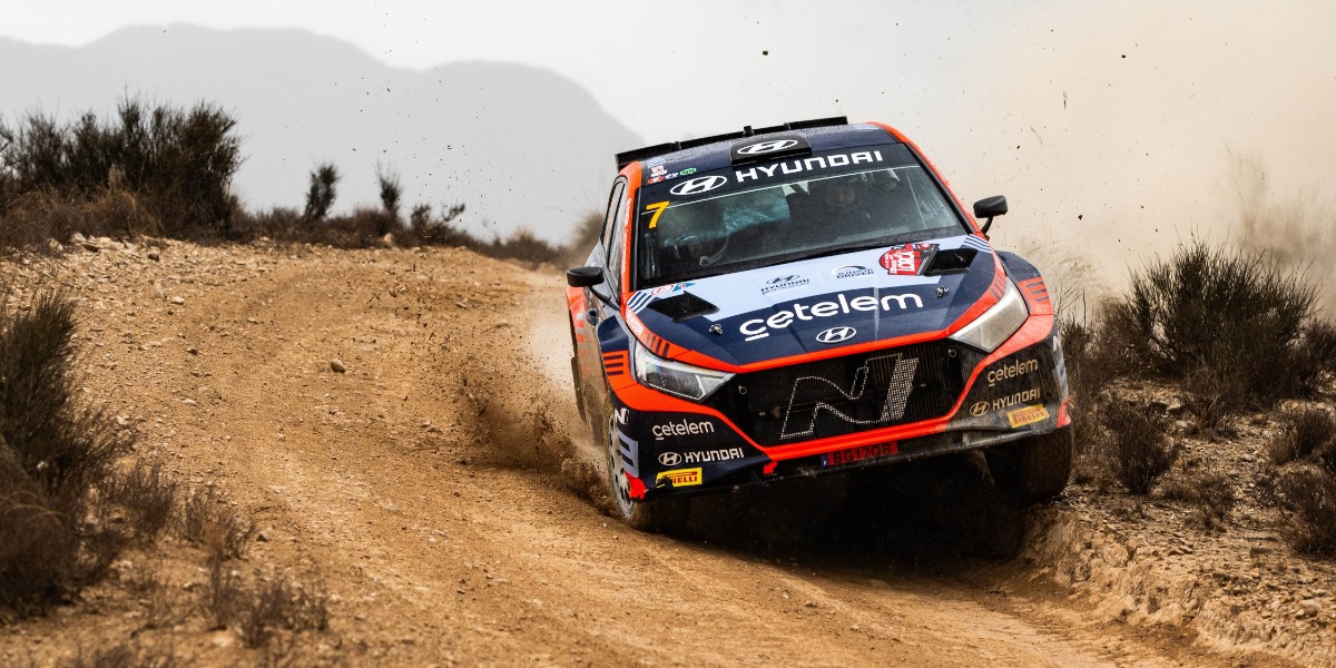 Óscar Palomo en el Hyundai i20 N Rally2